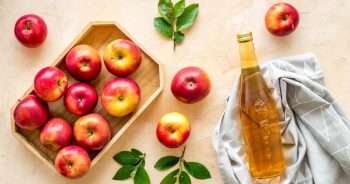 6 Health Benefits and Uses for Apple Cider Vinegar